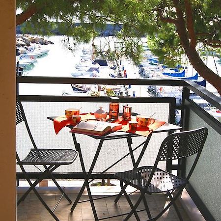 La Terrazza Tra Pini E Mare Apartment San Bartolomeo Al Mare Bilik gambar