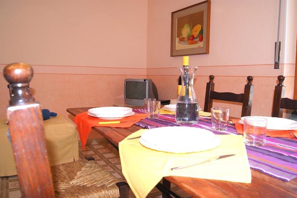 La Terrazza Tra Pini E Mare Apartment San Bartolomeo Al Mare Bilik gambar